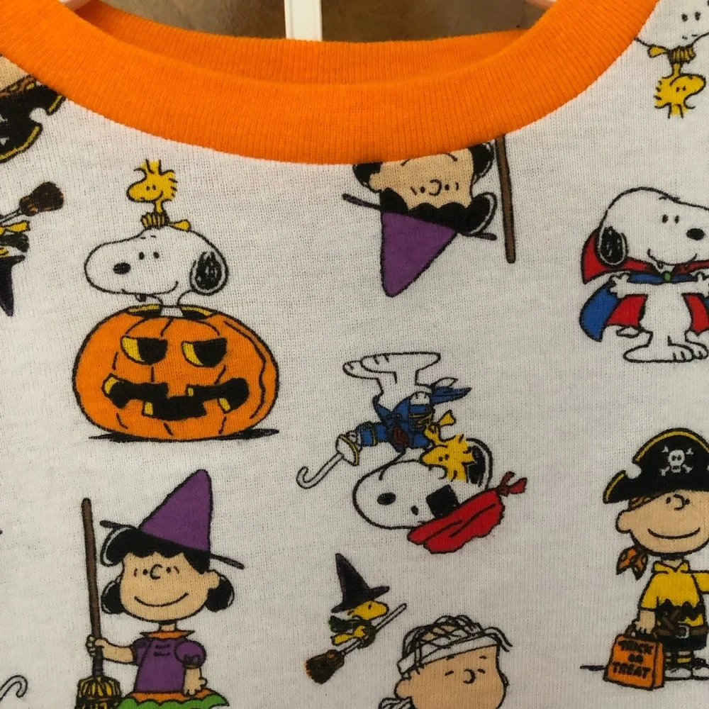Peanuts Snoopy Woodstock pumpkin Halloween 2 piece unisex pajama set